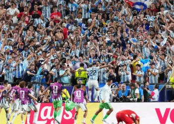 Argentina elimina Suíça e enfrenta Inglaterra na semifinal