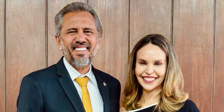 Gabriella Aguiar é oficializada como candidata a vice de Elmano ao Governo do Ceará