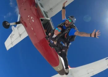 Vertical Jump chega a Canoa Quebrada com voos de paraquedas de 29 de julho a 02 de agosto