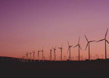 Governo antecipa geração de energia para reduzir riscos de impactos do El Niño