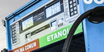 Conselho eleva de 30% para 32% teor de etanol na gasolina por 180 dias