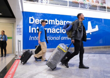 Gasto de turistas internacionais no Brasil cresce 12% no primeiro semestre