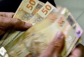 Abono Salarial a nascidos em novembro e dezembro começa a ser pago nesta segunda (17)