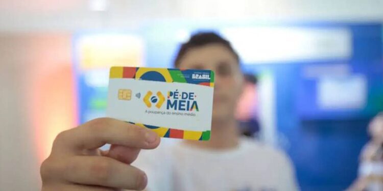 Pé-de-Meia: pagamento para nascidos em março e abril será feito nesta terça-feira (25)