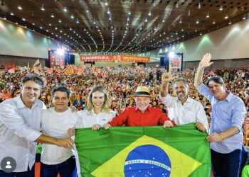 PT oficializa candidatura de Elmano de Freitas à reeleição ao Governo do Ceará