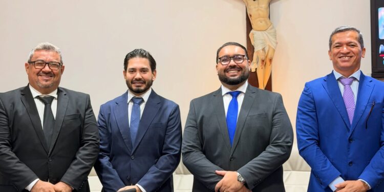 Marcelo Porto é eleito pela terceira vez presidente da Câmara Municipal de Aracati para o biênio 2027/2028