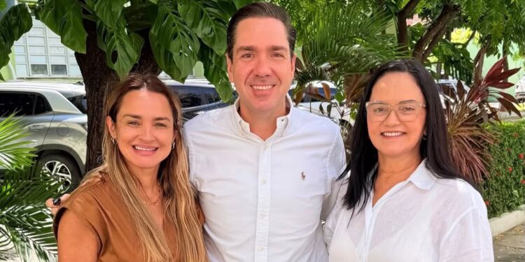 Eduardo Bismarck destaca agenda de Roberta e Ana Mello na Secretaria da Saúde do Estado em busca de avanços para Aracati