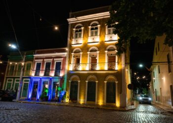 Exposição “Memórias da Cena” celebra a história do teatro, da dança e da imprensa em Aracati