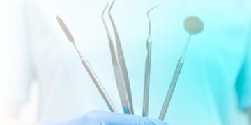 Justiça anula resolução que autorizava dentistas a realizar harmonização orofacial