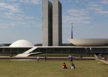 Congresso deve analisar cinco pautas em esforço concentrado nesta semana