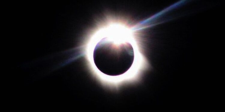 Brasileiros poderão ver eclipse solar por transmissão na internet