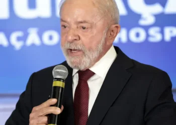 Lula liga para Trump e diz que alegações para tarifaço são infundadas