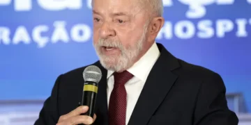 Lula liga para Trump e diz que alegações para tarifaço são infundadas