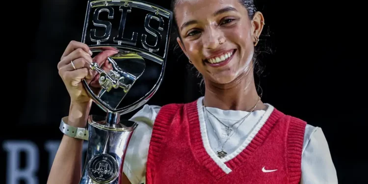 Rayssa é campeã da etapa carioca da Liga Internacional de Skate Street