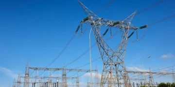 Consumidores poderão escolher fornecedores de energia a partir de 2027