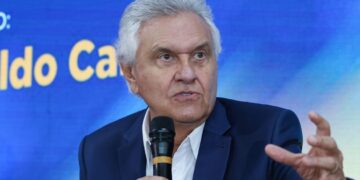 Internado em SP, Ronaldo Caiado recebe diagnóstico de pneumonia