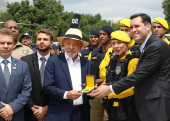 Lula rebate Trump ao falar sobre retomada de territórios no Rio
