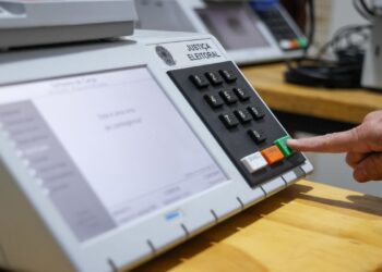 TSE aprova registros de seis candidatos à Presidência da República