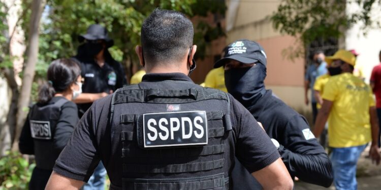 Ceará lidera redução de crimes contra a vida e roubos no Brasil nos sete primeiros meses de 2026