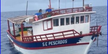 Seis pescadores estão desaparecidos após sair de praia no Ceará; Marinha realiza buscas
