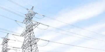 Acesso e qualidade da energia elétrica no Ceará estão entre os piores do Brasil, diz levantamento