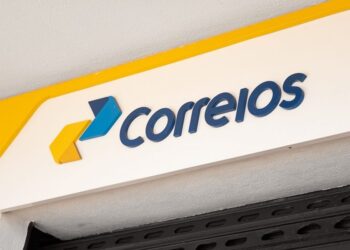 Trabalhadores dos Correios entram em greve em todo o país a partir desta sexta-feira