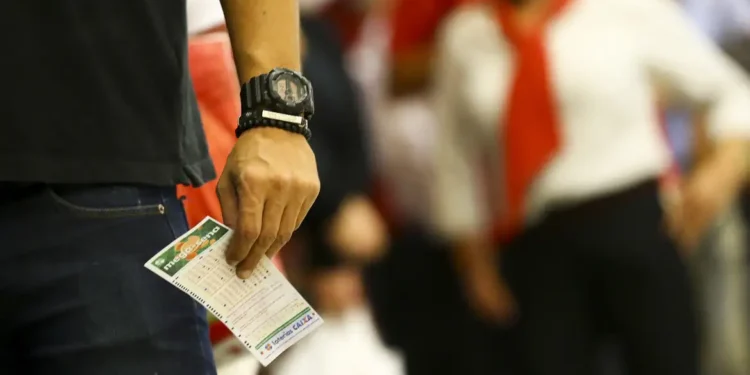 Mega-Sena acumula para R$ 48 milhões; confira os números sorteados